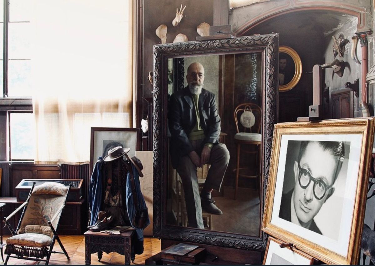 درباره‌ی صادق هدایت